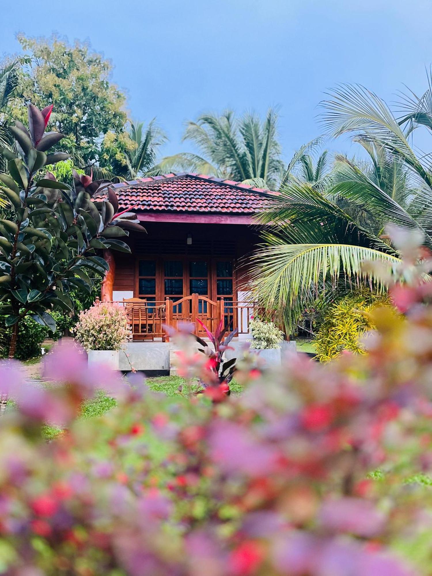 Hanguk Lanka Lagoon Villa 坦加拉 外观 照片