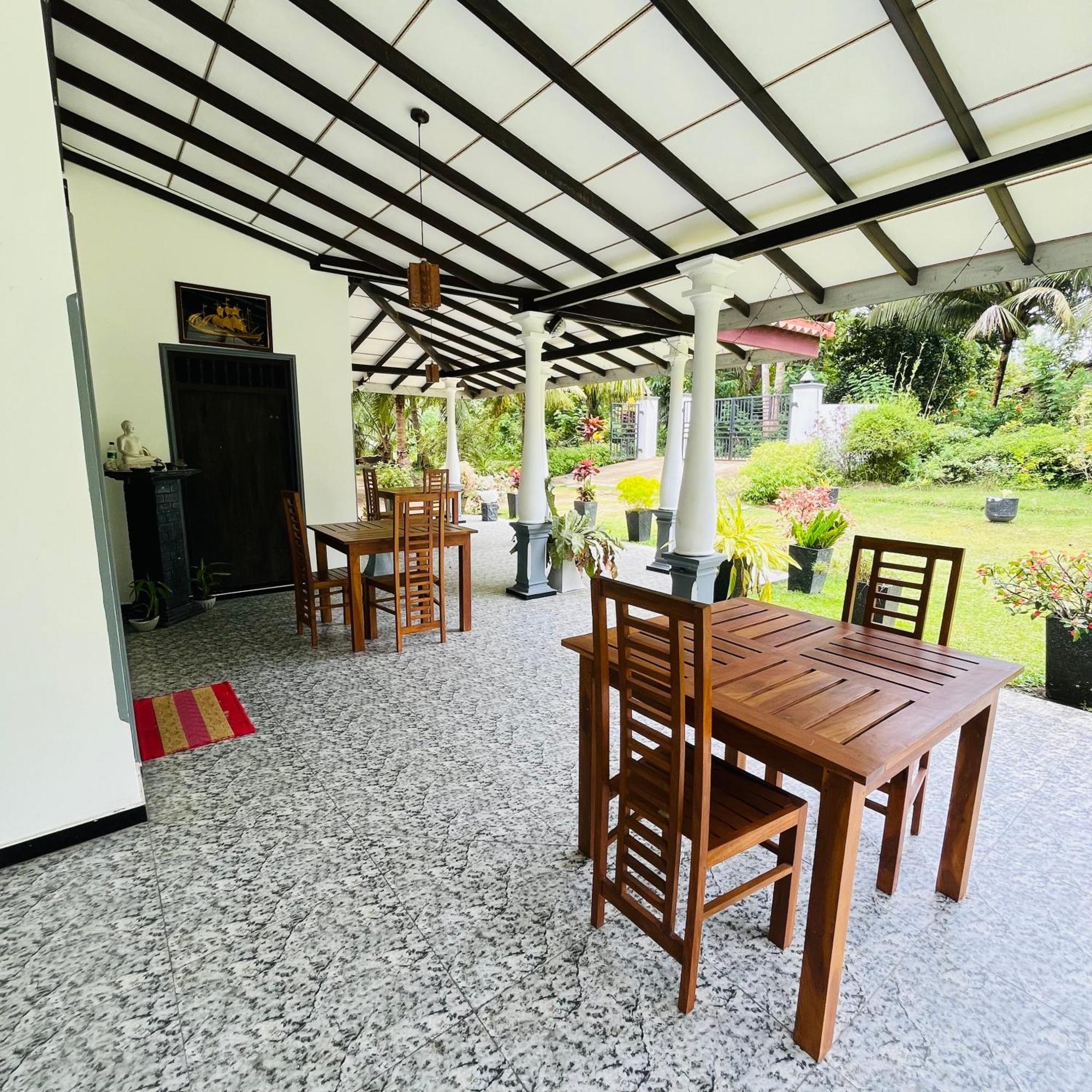 Hanguk Lanka Lagoon Villa 坦加拉 外观 照片