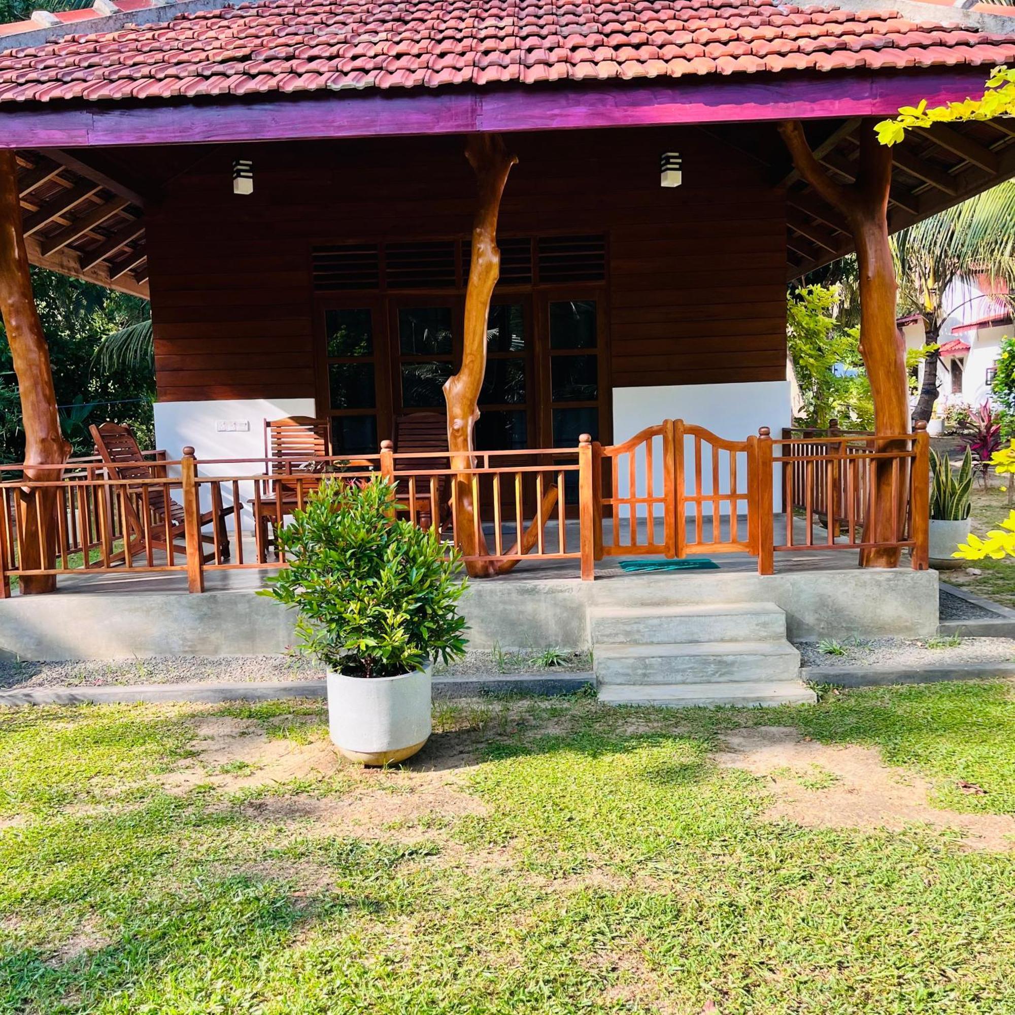 Hanguk Lanka Lagoon Villa 坦加拉 外观 照片