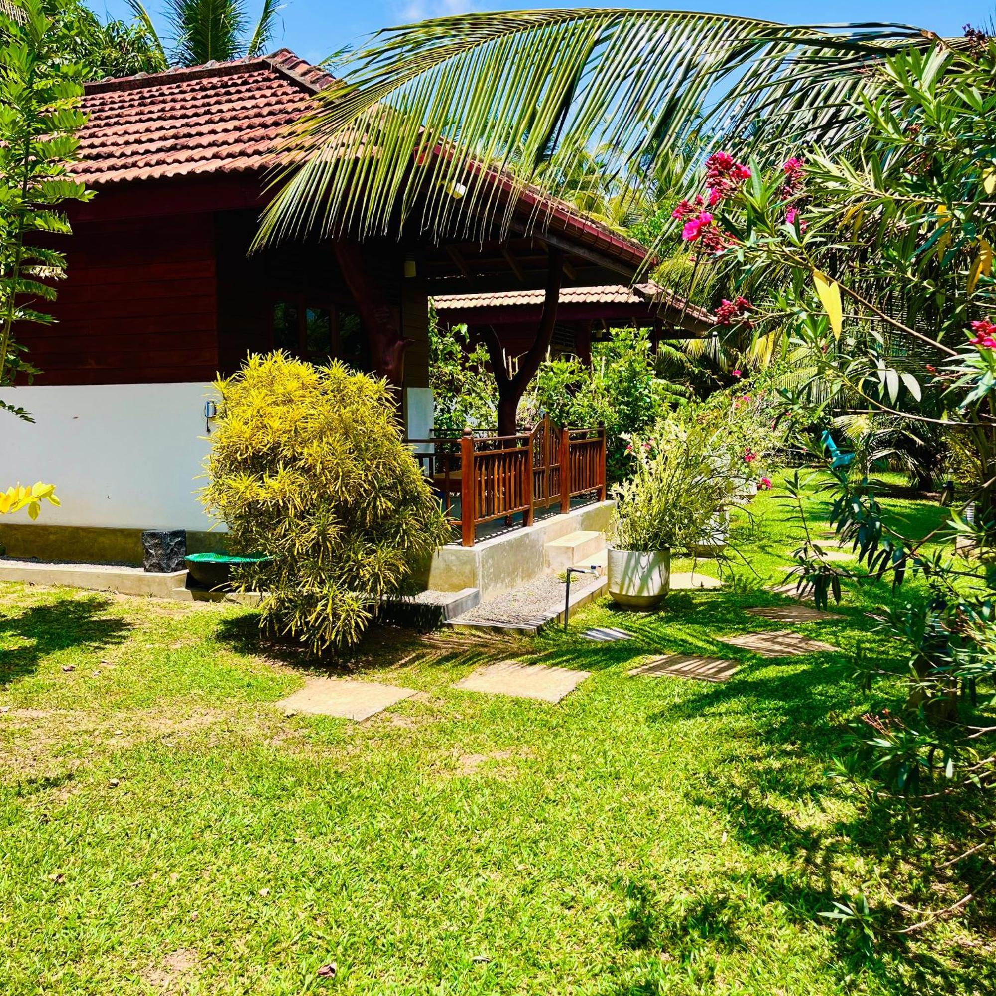 Hanguk Lanka Lagoon Villa 坦加拉 外观 照片