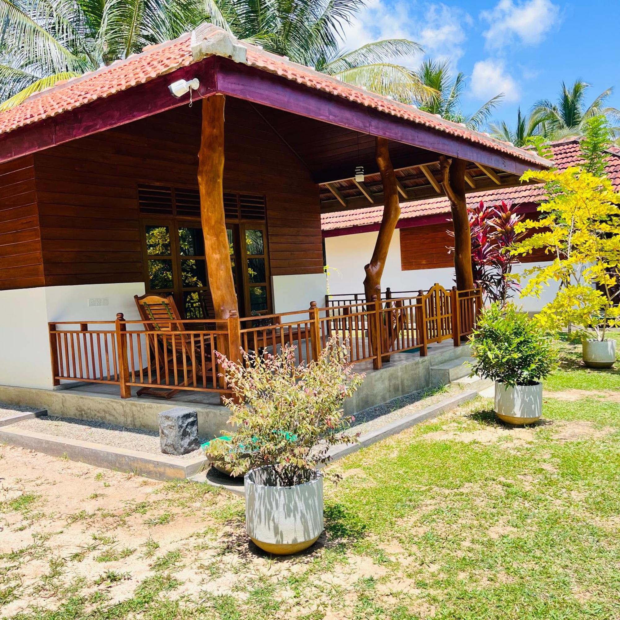 Hanguk Lanka Lagoon Villa 坦加拉 外观 照片